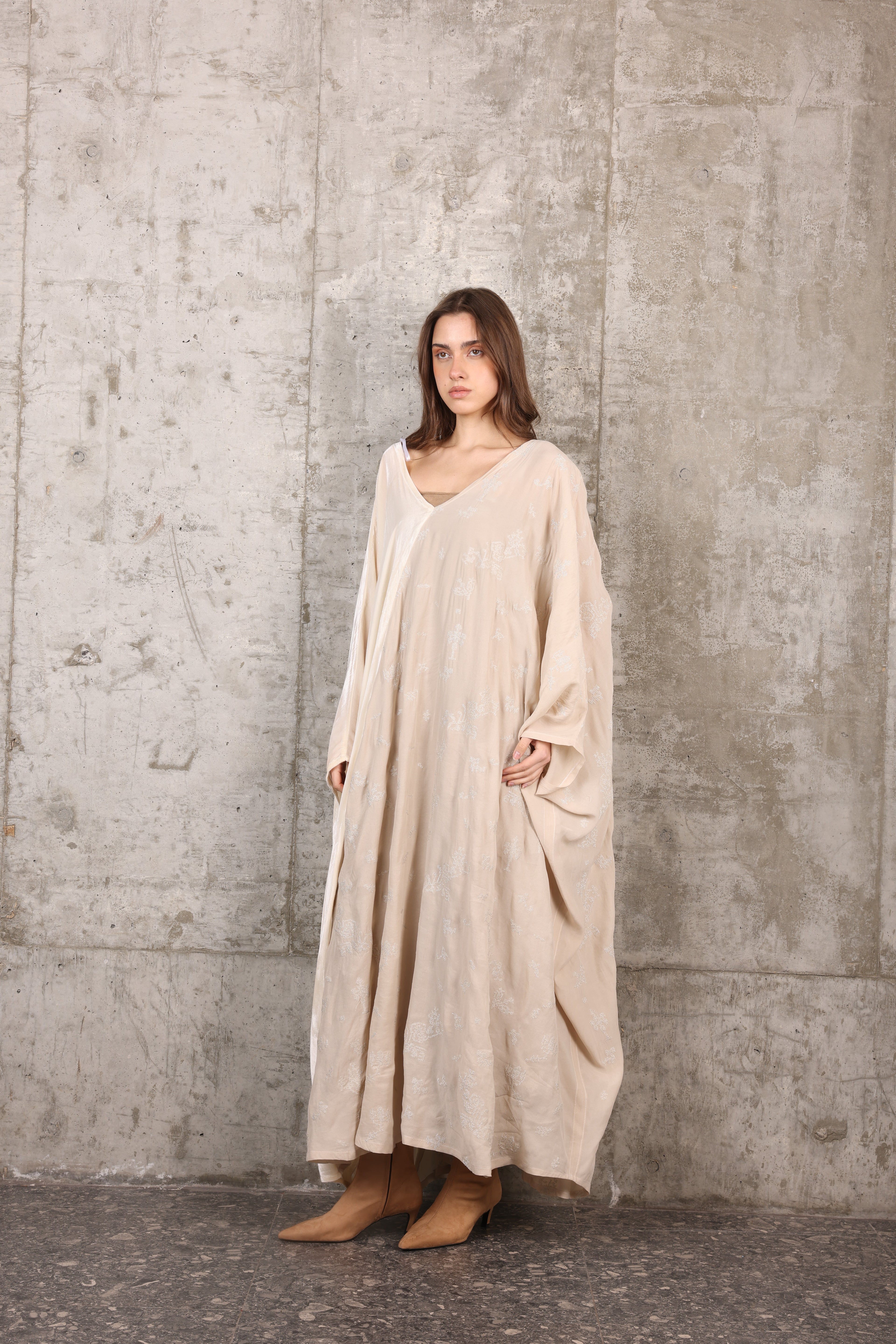 QMR-024 ivory velvet