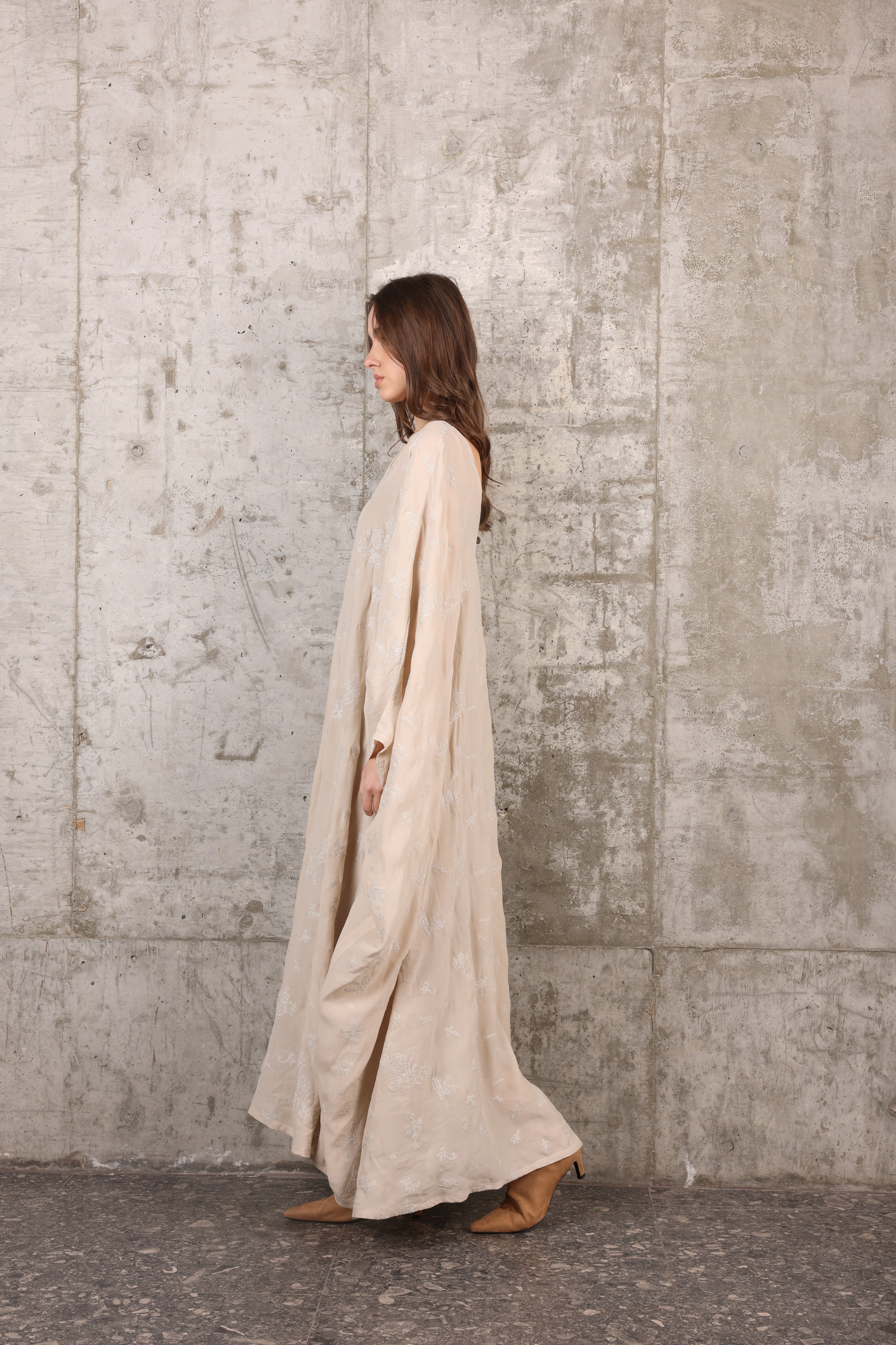 QMR-024 ivory velvet