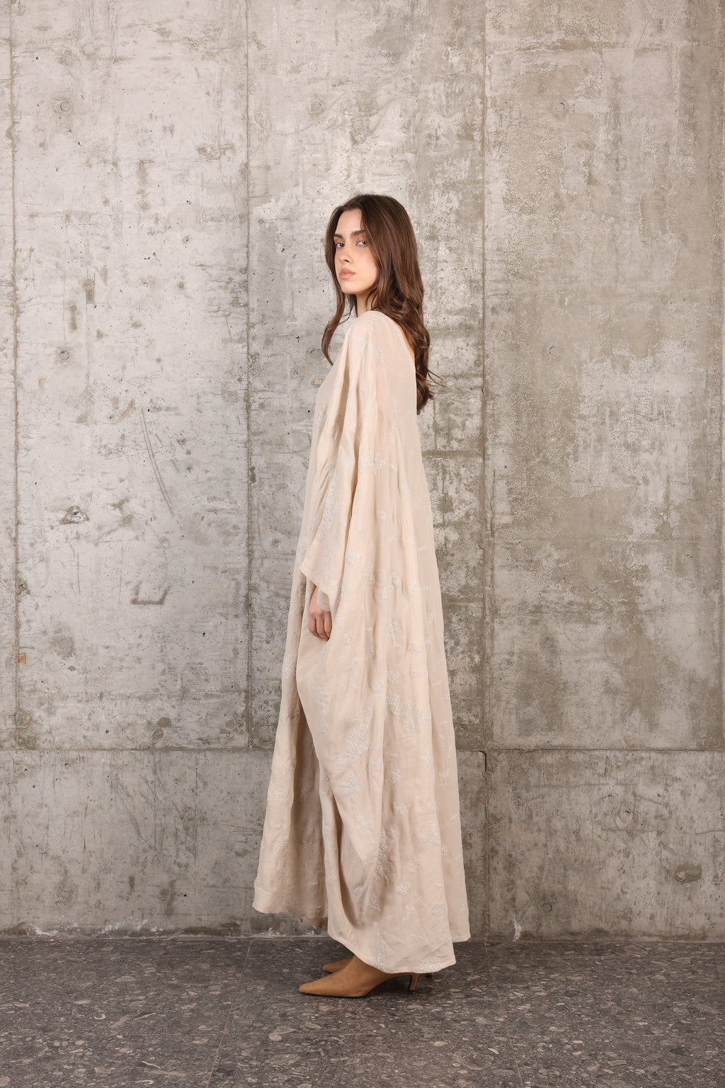 QMR-024 ivory velvet