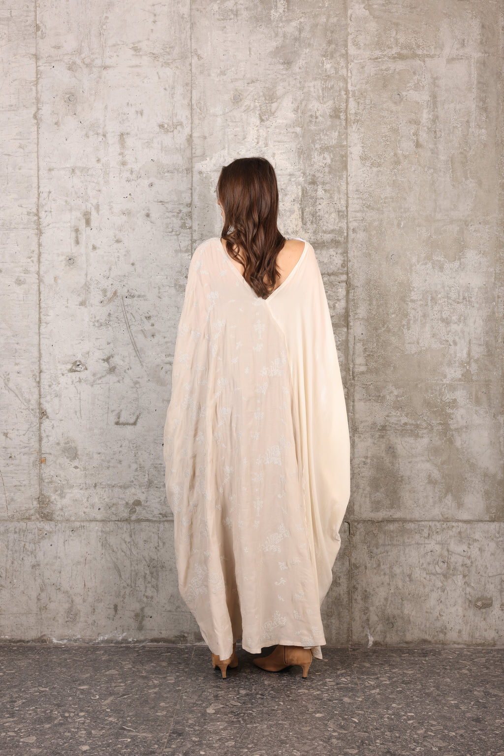 QMR-024 ivory velvet