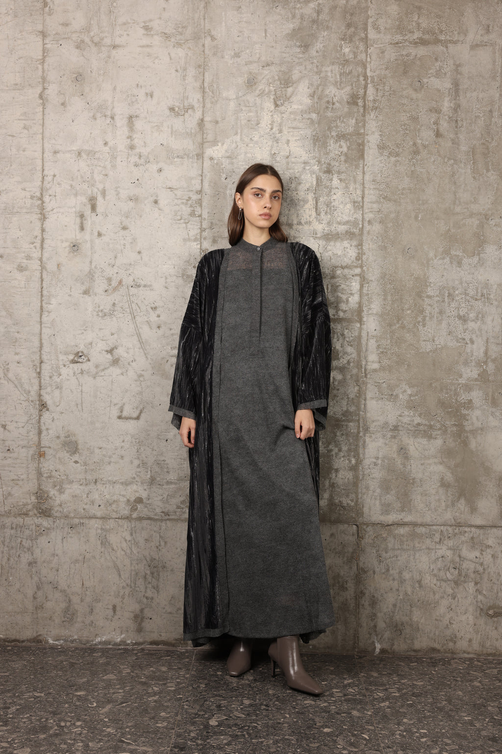 QMR-009 Grey