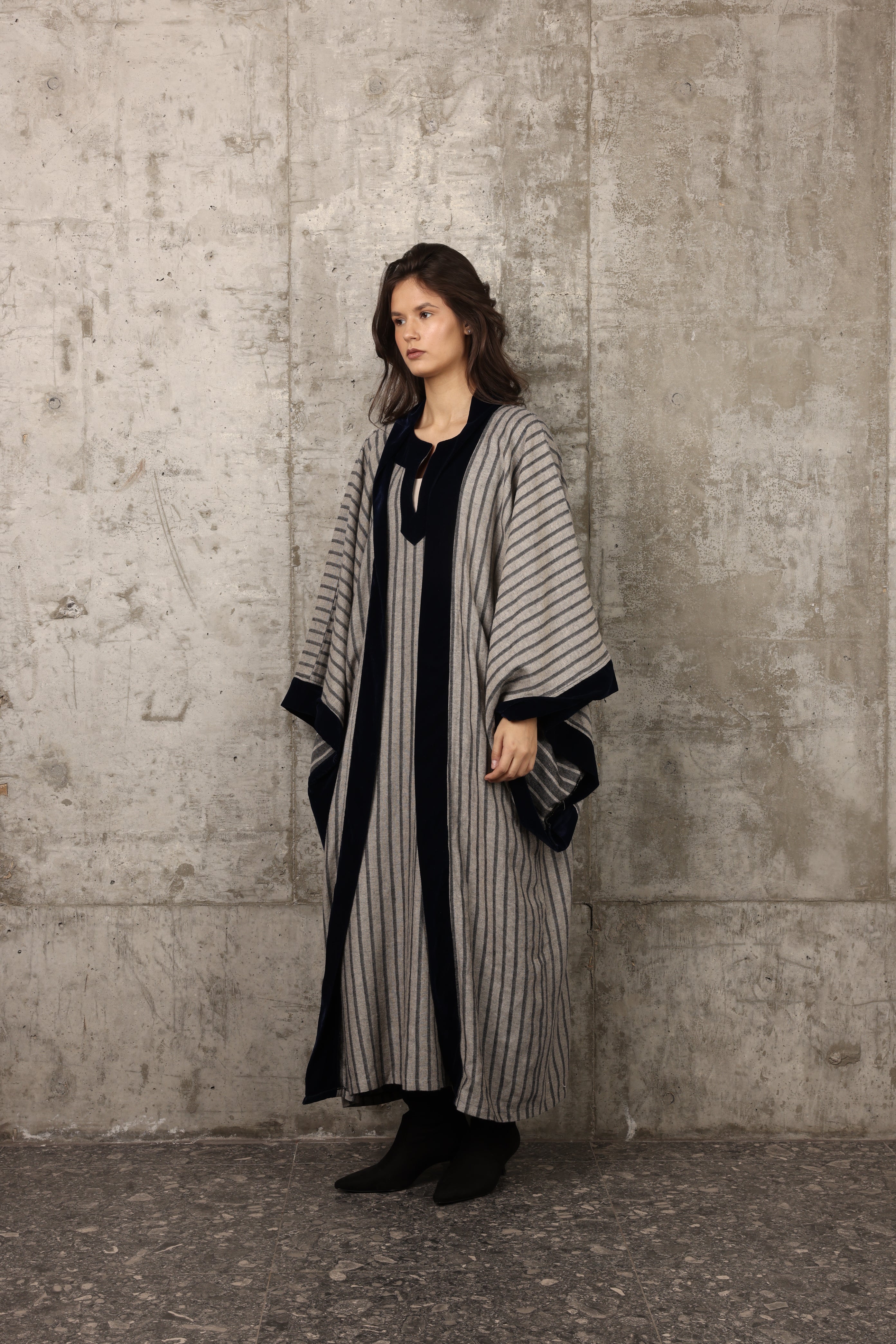 QMR-004 - Navy Striped