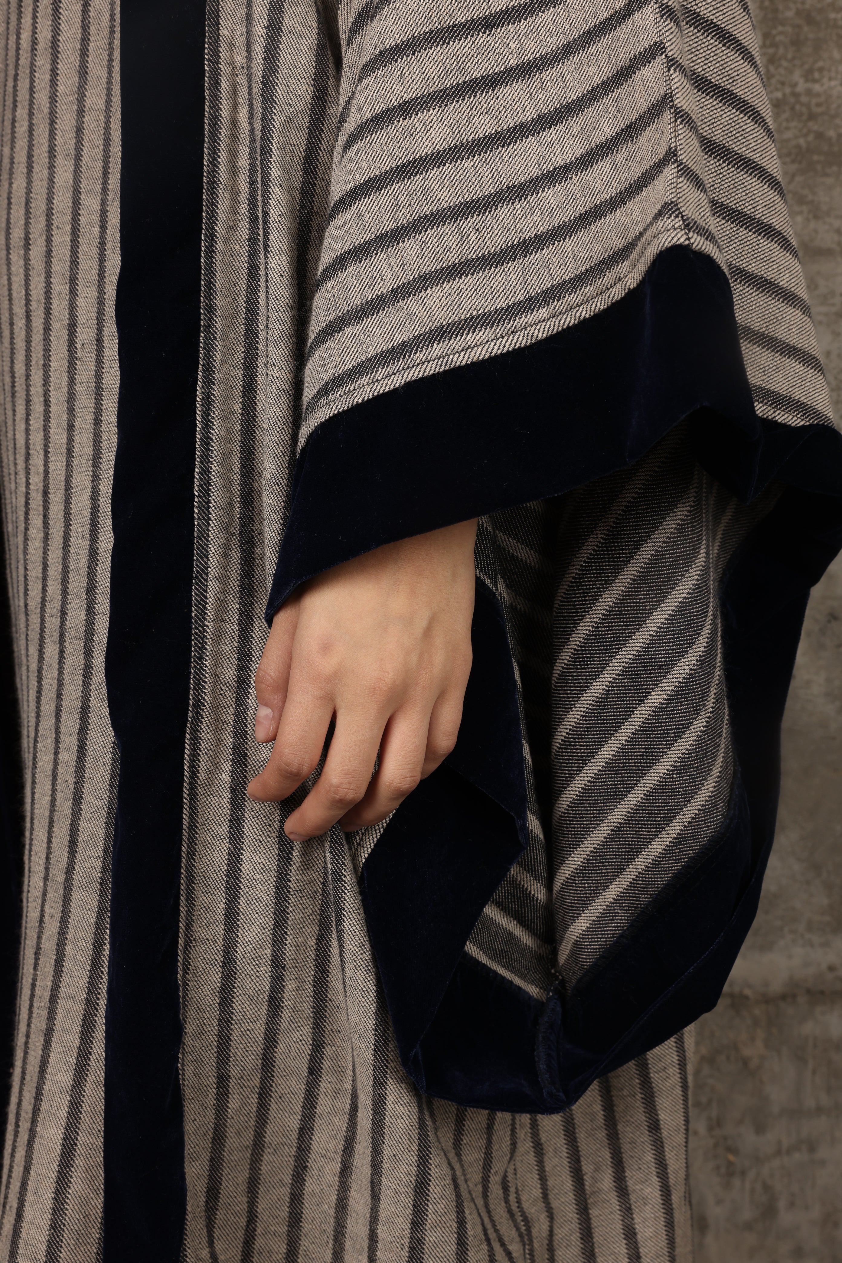 QMR-004 - Navy Striped