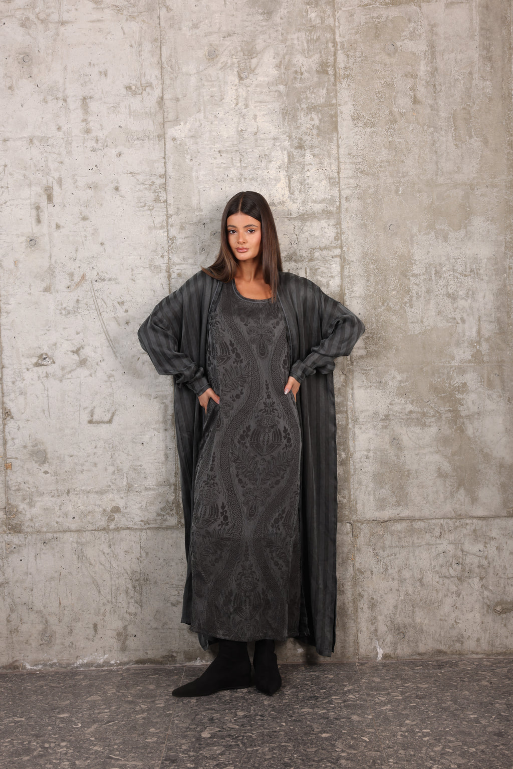 QMR -025 grey silk