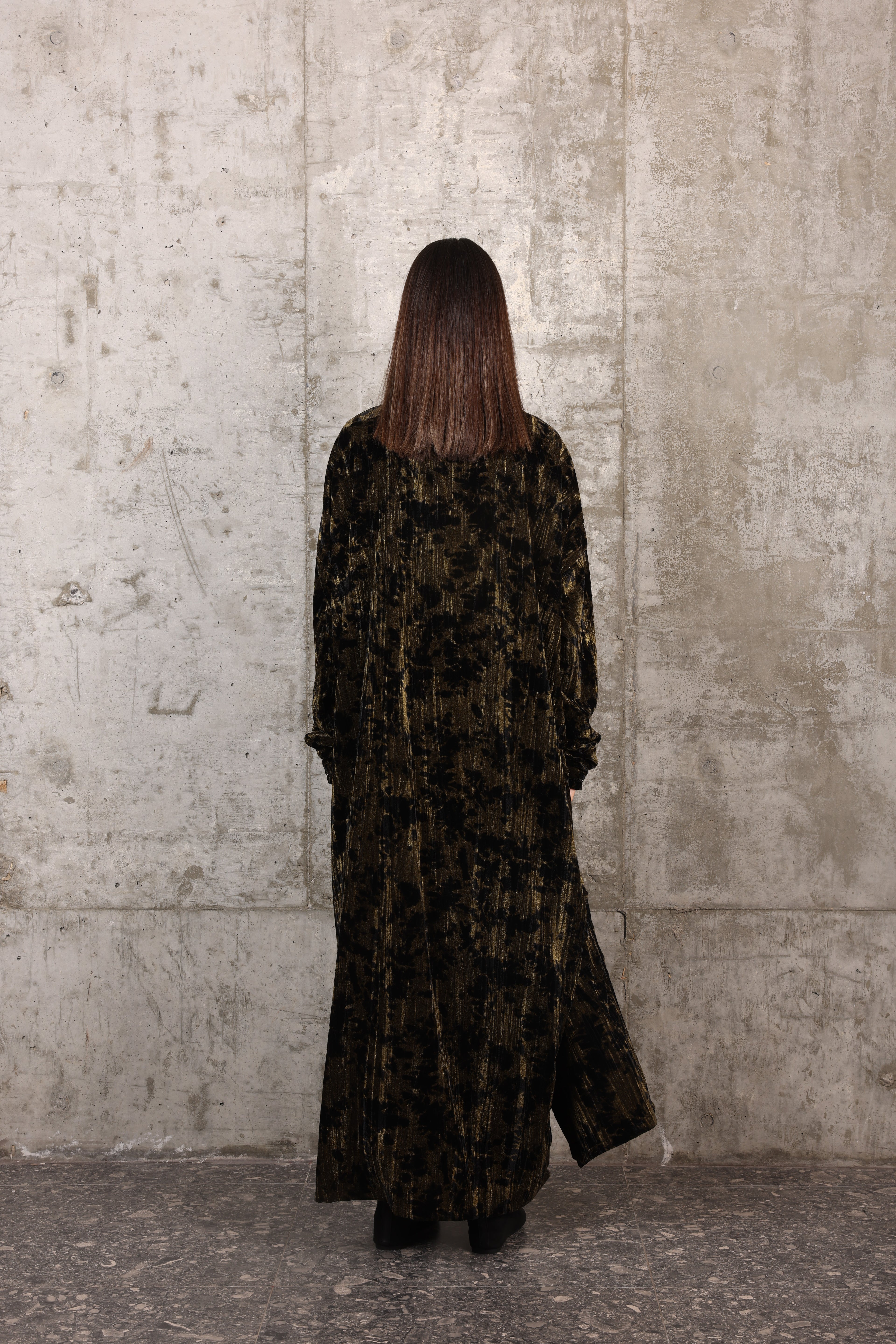 QMR- 025 black/gold velvet