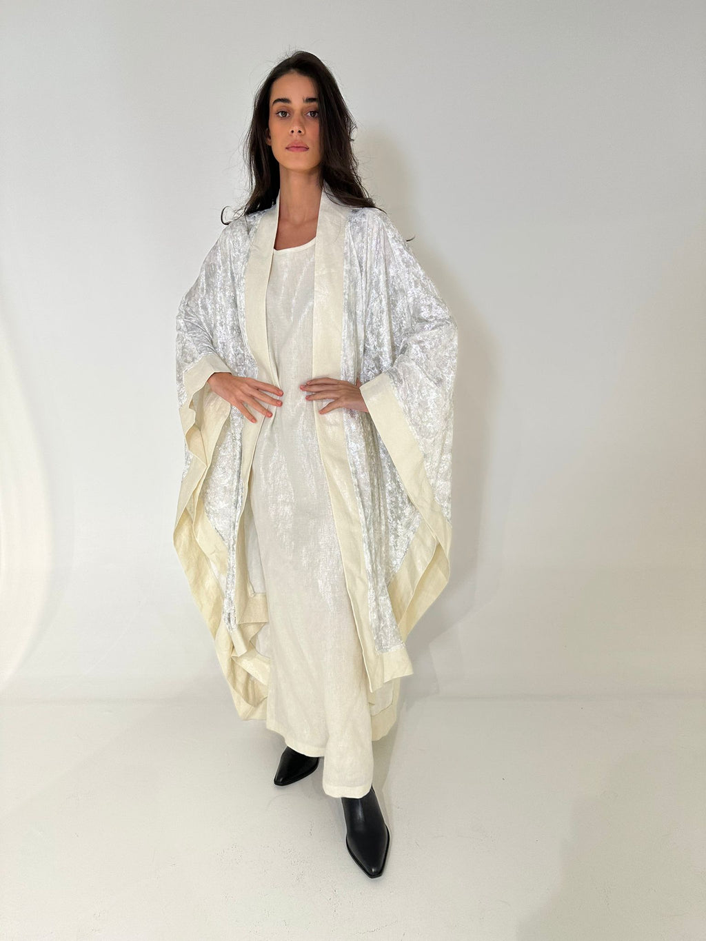 White on white 2 piece shlah